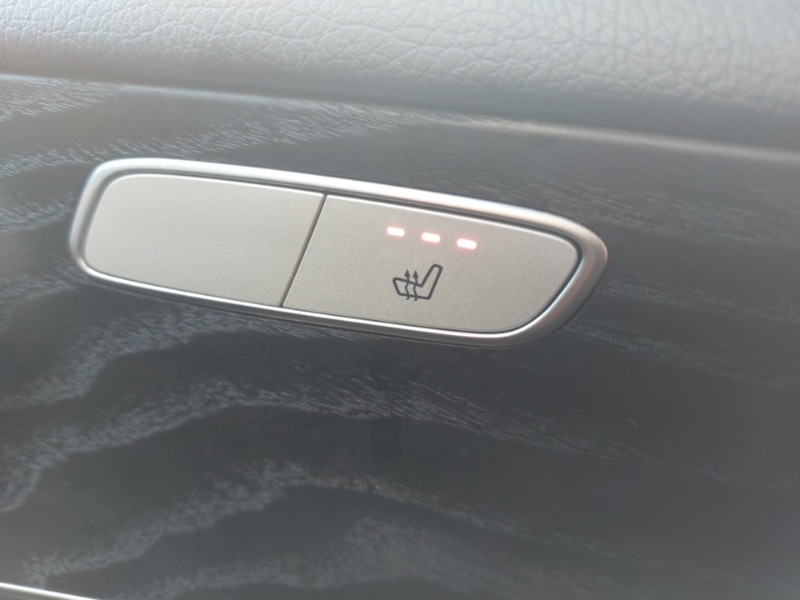 Used Mercedes-Benz GLC 2019 for sale - 76602407: Photo 16