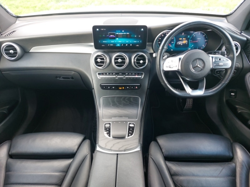 Used Mercedes-Benz GLC 2019 for sale - 76602407: Photo 2