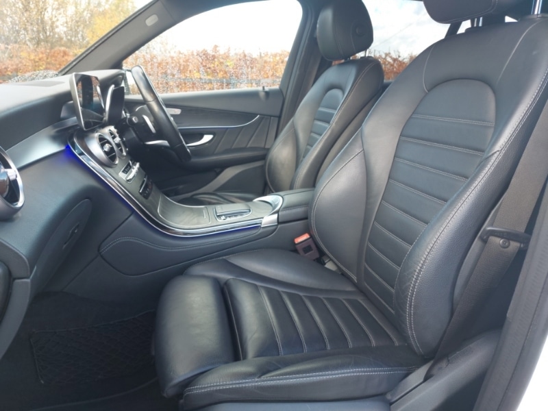 Used Mercedes-Benz GLC 2019 for sale - 76602407: Photo 5