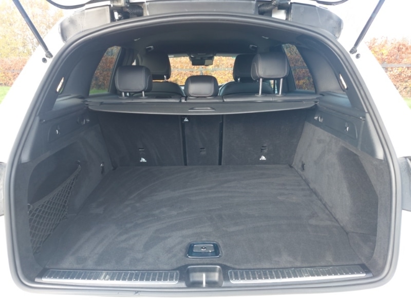 Used Mercedes-Benz GLC 2019 for sale - 76602407: Photo 8