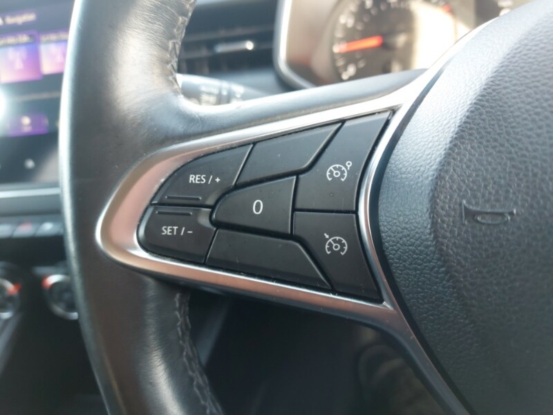 Used Renault Clio 2020 for sale - 77964274: Photo 12