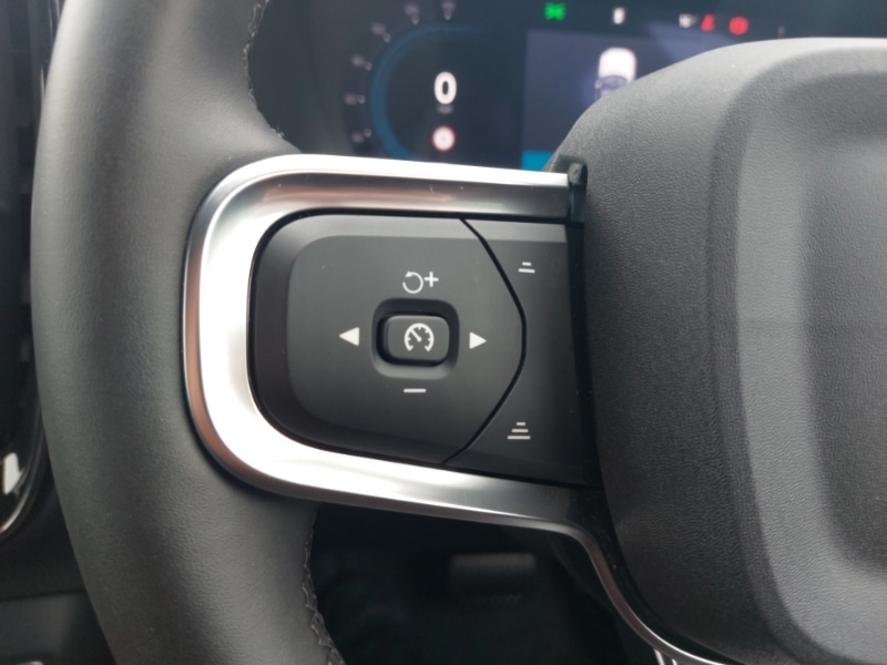 Used Volvo XC40 2025 for sale - 76145250: Photo 13