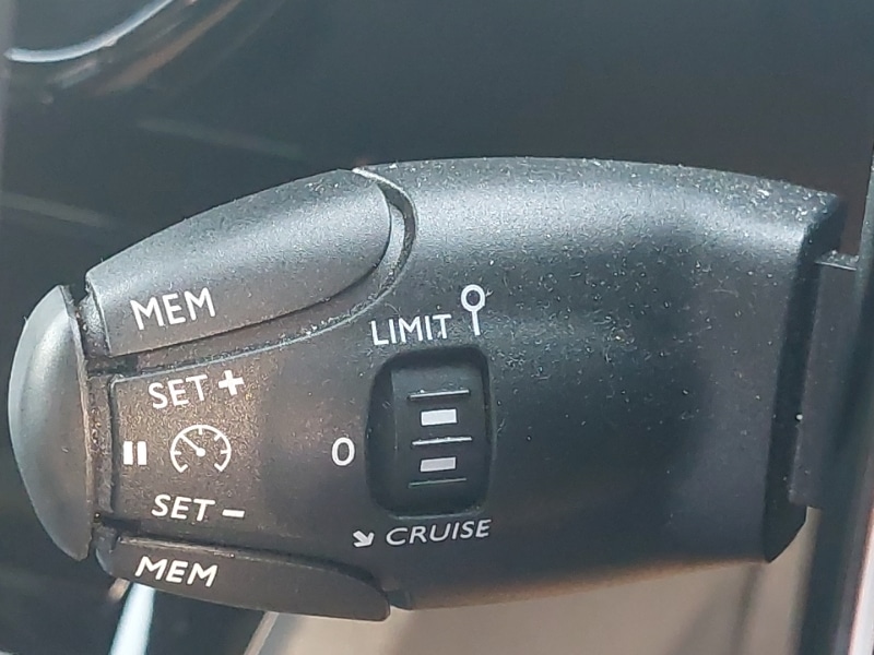 Used Peugeot 2008 2023 for sale - 76515248: Photo 13