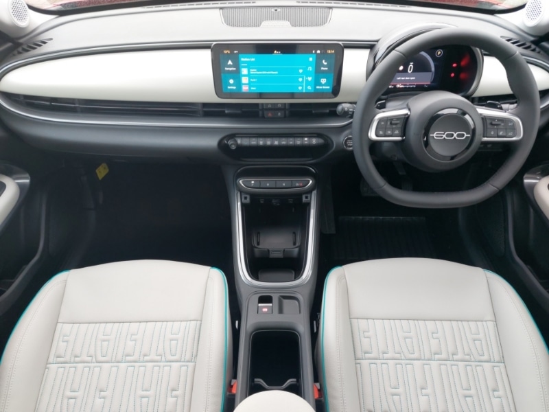 Used Fiat 600 2025 for sale - 76726396: Photo 2