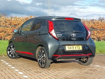 Used Toyota AYGO 2019 for sale - 76683782: Photo