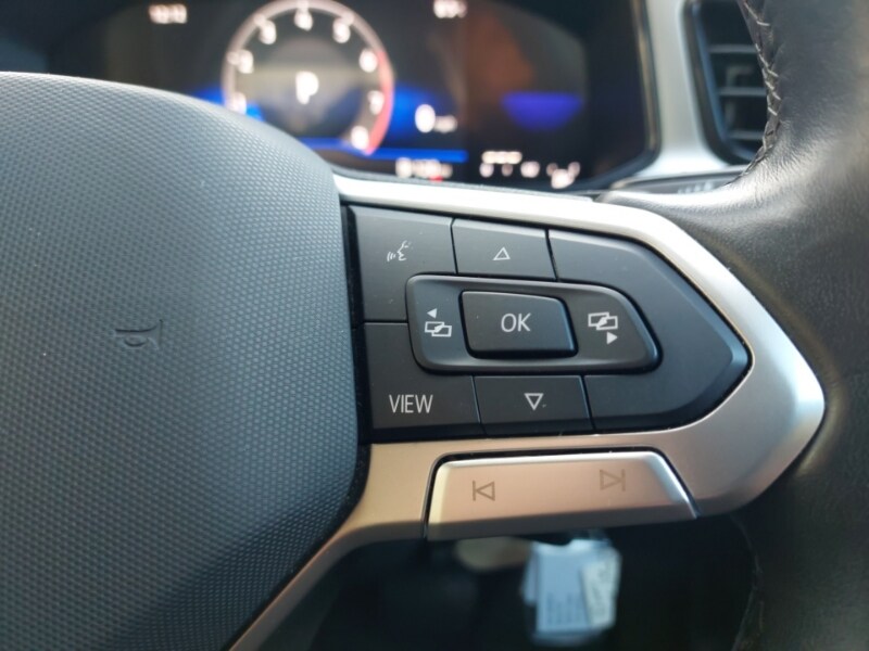 Used Volkswagen T-Roc 2023 for sale - 76860576: Photo 13