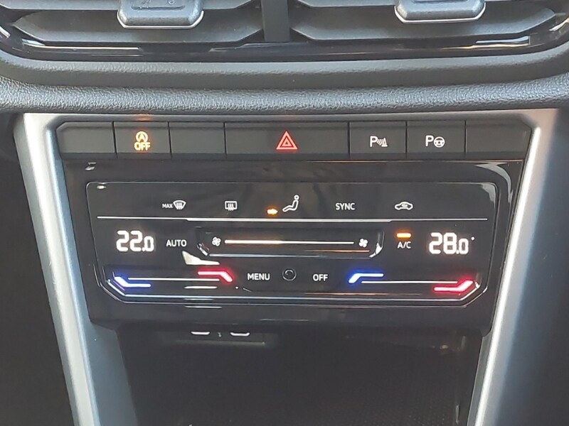 Used Volkswagen T-Roc 2023 for sale - 76860576: Photo 19