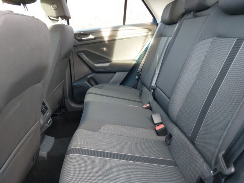 Used Volkswagen T-Roc 2023 for sale - 76860576: Photo 6