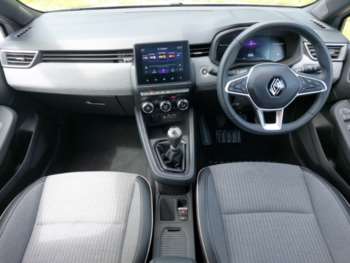 Used Renault Clio 2024 for sale - 75184465: Photo