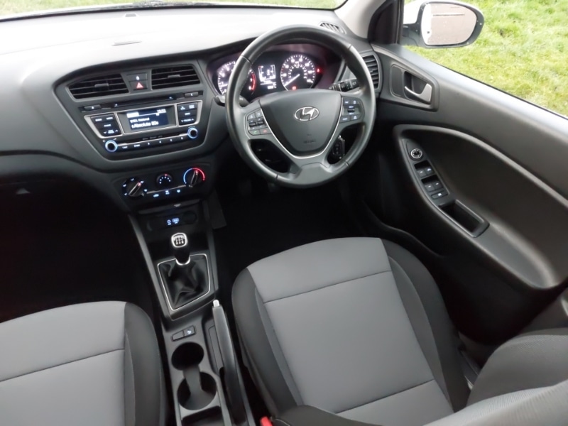 Used Hyundai i20 2017 for sale - 77008674: Photo 10