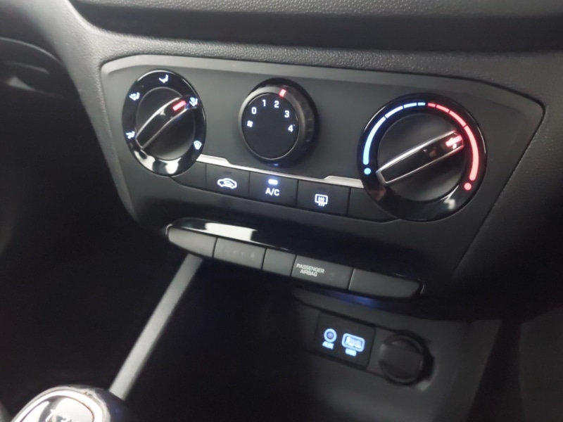 Used Hyundai i20 2017 for sale - 77008674: Photo 16