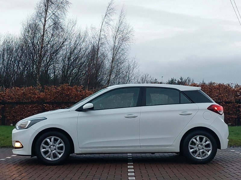 Used Hyundai i20 2017 for sale - 77008674: Photo 4