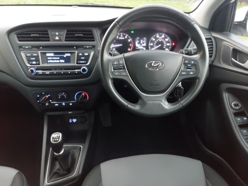 Used Hyundai i20 2017 for sale - 77008674: Photo 7