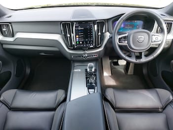 Used Volvo XC60 2023 for sale - 79581434: Photo