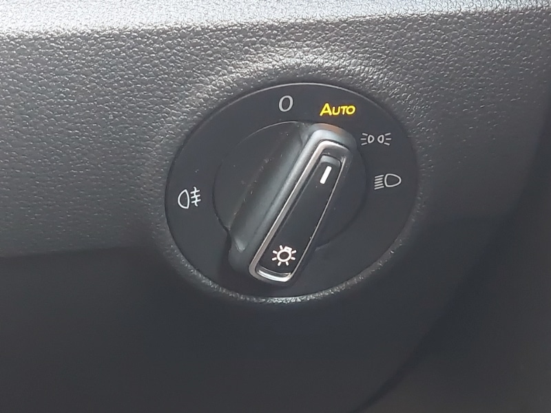 Used Volkswagen T-Roc 2019 for sale - 77105632: Photo 17