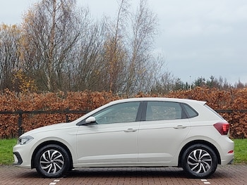 Used Volkswagen Polo 2023 for sale - 77343255: Photo