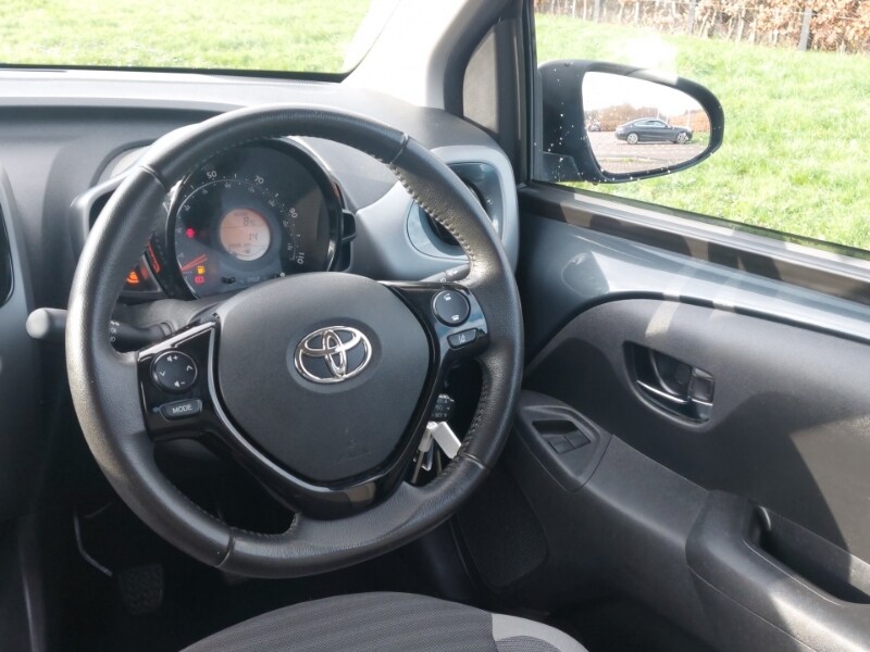 Used Toyota AYGO 2019 for sale - 77209365: Photo 11