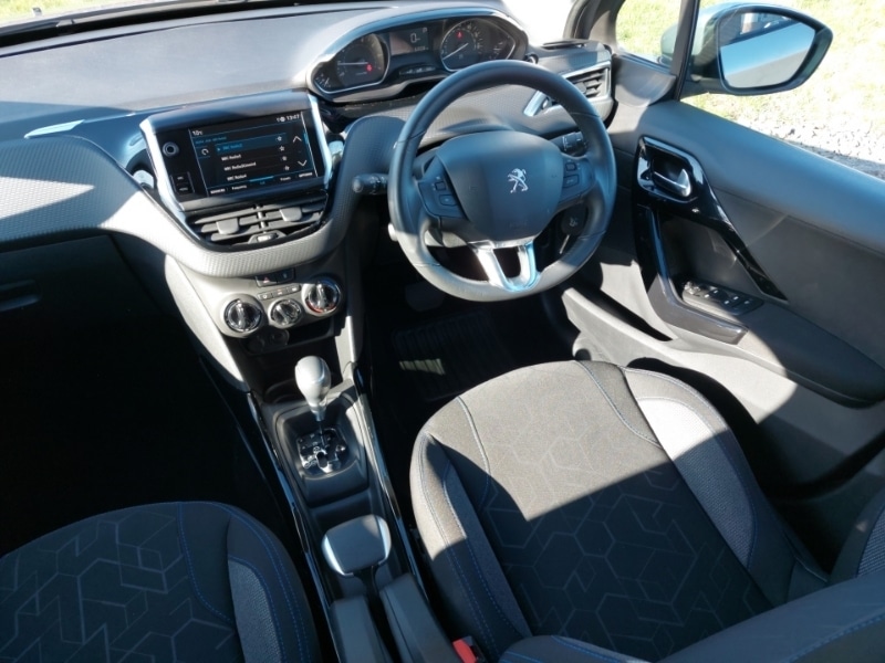 Used Peugeot 2008 2019 for sale - 77777377: Photo 10