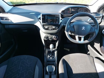Used Peugeot 2008 2019 for sale - 77777377: Photo