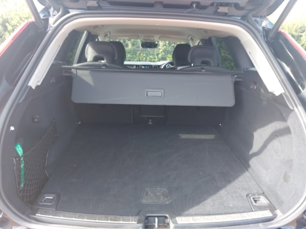 Used Volvo XC60 2024 for sale - 75628940: Photo 8