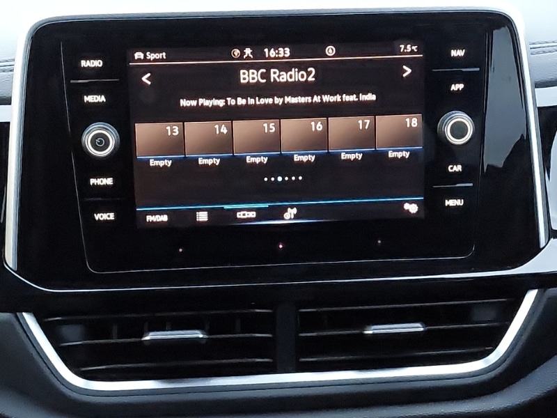 Used Volkswagen T-Roc 2022 for sale - 76822382: Photo 11