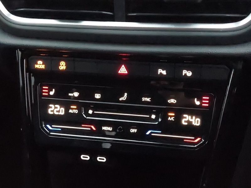 Used Volkswagen T-Roc 2022 for sale - 76822382: Photo 17