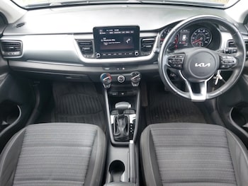 Used Kia Stonic 2023 for sale - 79517187: Photo