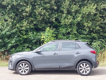 Used Kia Stonic 2023 for sale - 79517187: Photo