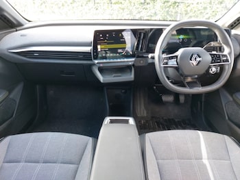 Used Renault Megane E Tech 2023 for sale - 76238476: Photo 2