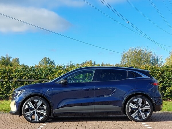 Used Renault Megane E Tech 2023 for sale - 76238476: Photo 4