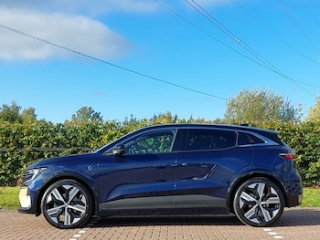 Used Renault Megane E Tech 2023 for sale - 76238476: Photo 4