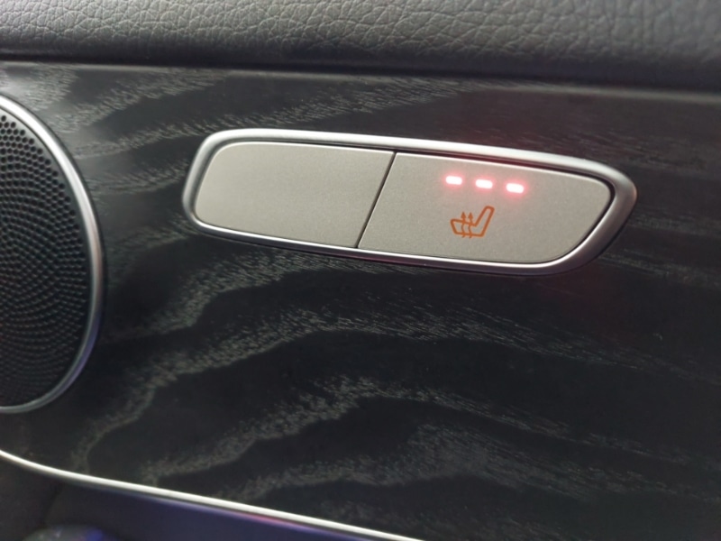 Used Mercedes-Benz GLC 2019 for sale - 76527470: Photo 16