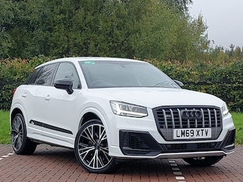 Audi - Q2