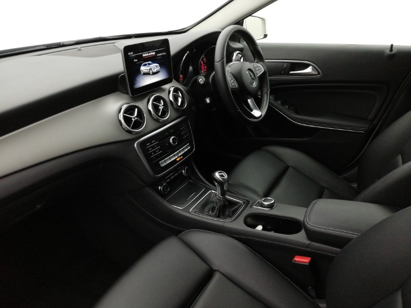 Used Mercedes-Benz GLA 2018 for sale - 77939157: Photo 5