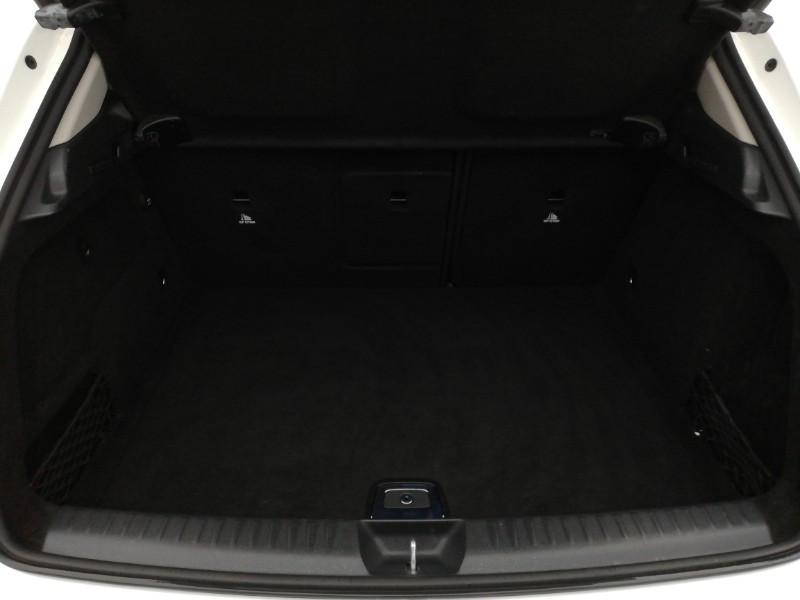 Used Mercedes-Benz GLA 2018 for sale - 77939157: Photo 8