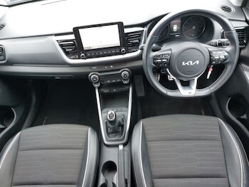 Used Kia Stonic 2022 for sale - 77495299: Photo