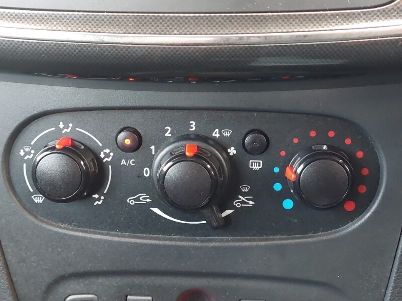 Used Dacia Sandero 2018 for sale - 76683783: Photo 14