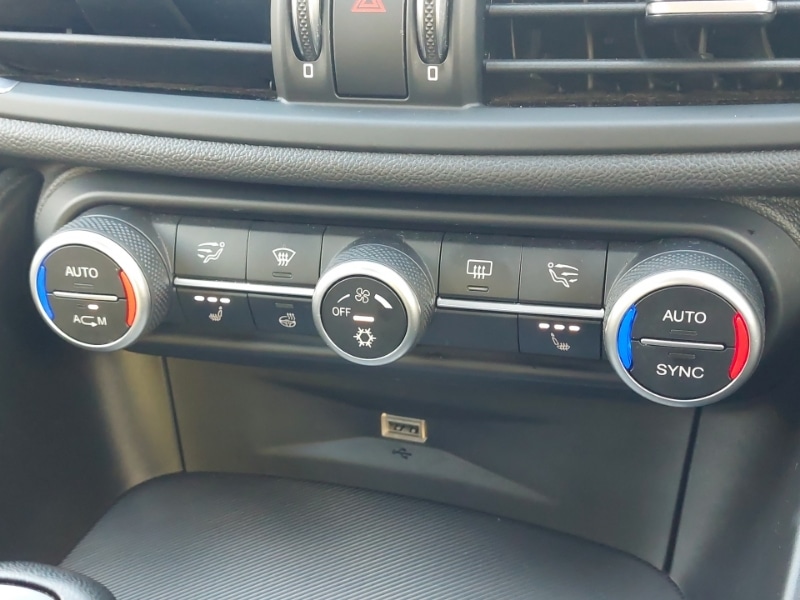 Used Alfa Romeo Giulia 2018 for sale - 78033347: Photo 16