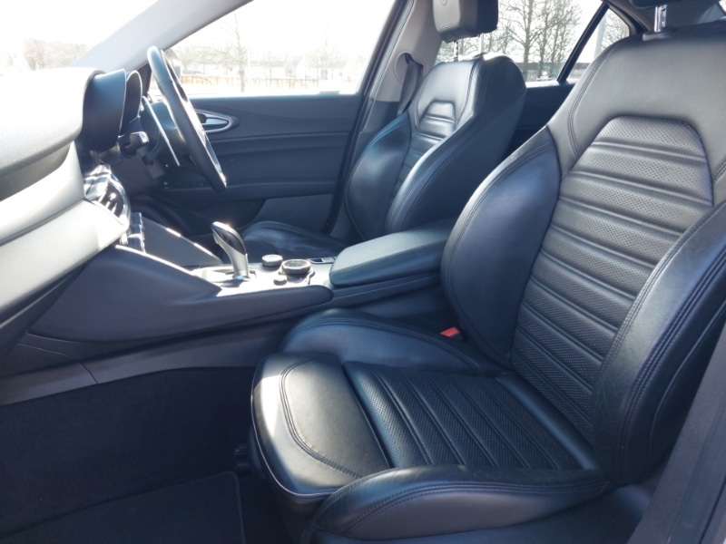 Used Alfa Romeo Giulia 2018 for sale - 78033347: Photo 5