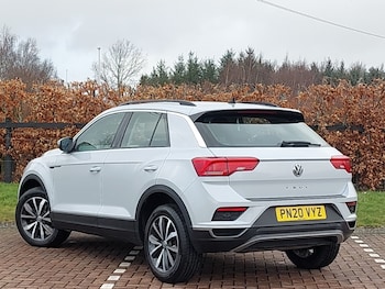 Used Volkswagen T-Roc 2020 for sale - 77630349: Photo