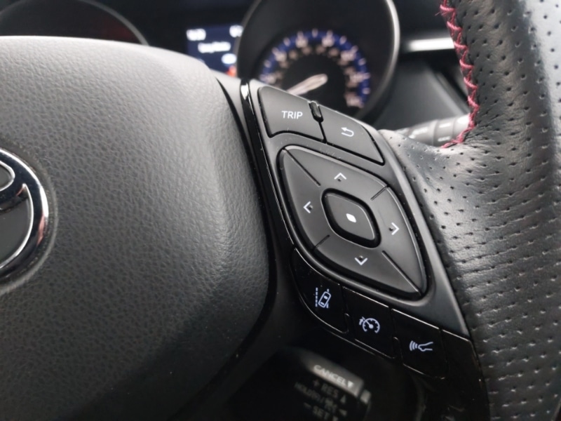 Used Toyota C-HR 2022 for sale - 77695033: Photo 12