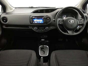 Used Toyota Yaris 2018 for sale - 78253060: Photo