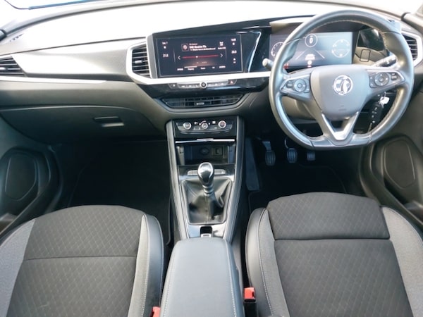 Used Vauxhall Grandland 2022 for sale - 76325823: Photo 2