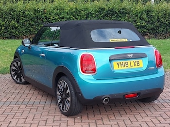 Used MINI Convertible 2018 for sale - 79529739: Photo
