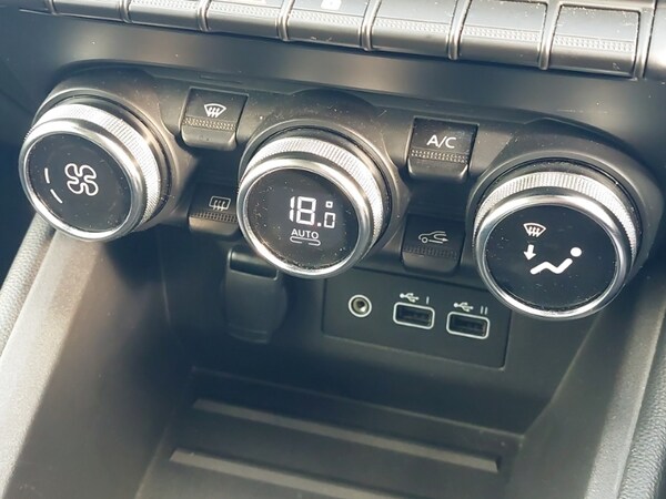 Used Renault Clio 2023 for sale - 76160598: Photo 14