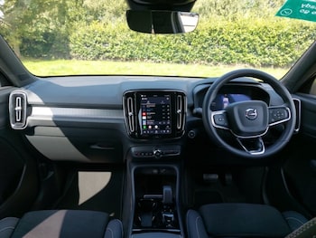 Used Volvo XC40 2024 for sale - 79597810: Photo
