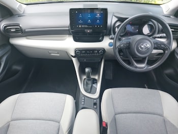 Used Toyota Yaris 2023 for sale - 79006627: Photo