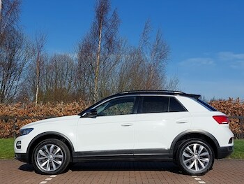 Used Volkswagen T-Roc 2018 for sale - 78346772: Photo