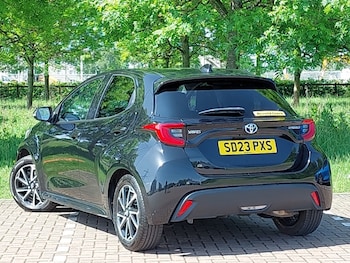Used Toyota Yaris 2023 for sale - 78827381: Photo