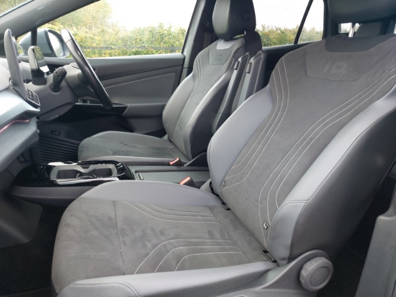 Used Volkswagen ID.4 2024 for sale - 78156085: Photo 5